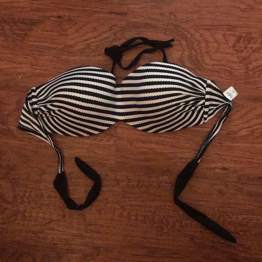 Never worn swim suit top!